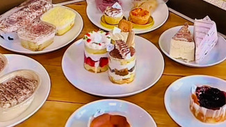 Cocoa Butter, Custom Cake Lezat dan Estetik di Purwokerto! Tersedia Dessert dan Hampers Juga Loh