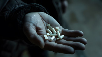 Banyumas Cegah Peredaran Obat Keras: Sat Resnarkoba Gagalkan Pengiriman 3.741 Butir Obat Berbahaya!