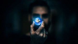 Selasa Wage, Si Pendiam Penuh Kekuatan! Menyelami Weton Lakuning Bumi Menurut Primbon Jawa