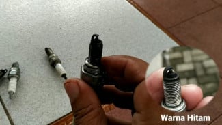 Rahasia Warna Busi: Trik 3 Detik Menebak Motor Super Irit atau Tukang Tenggak BBM, Mekanik pun Terkesima!