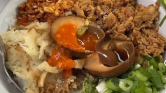 3 Rekomendasi Bubur Ayam Enak di Purwokerto, Ada yang Dibakar Nih