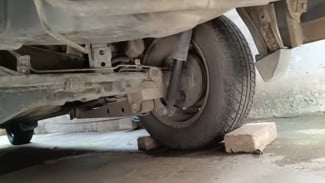 Jangan Biarkan Oli Merembes! Begini Cara 10 Detik Deteksi Shock Breaker Lemah Sebelum Dompet Anda Jebol