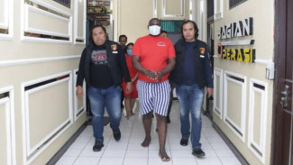 WNA Asal Nigeria Diamankan! Polres Kebumen Bekuk Sindikat Penipuan Online, Modus Dana Bantuan Panti Asuhan