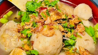 Bikin Ngiler! Cobain Bakso Prasmanan Mulai Seribu di Dekat Pasar Legi Purwokerto, Ada Bakso Iga Juga