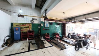 Bikin Motor Berat Saat Belok? Ini Penyebab Tersembunyi yang Sering Diremehkan Pengendara!