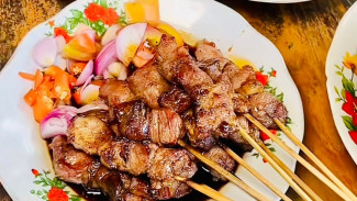 Sate Kambing Legendaris Pak Dirin! Hidden Gem Kuliner Empuk Tanpa Prengus di Binangun Banyumas