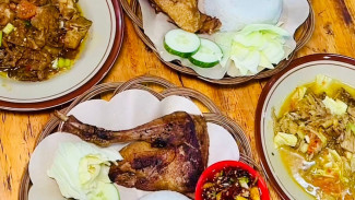 Bebek Botoh Adipala, Sambal Pedas Gurih yang Bikin Nagih!