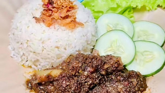 Bebek Mercon Madura Kroya! Sensasi Pedas Empuk dengan Jukut Goreng Viral