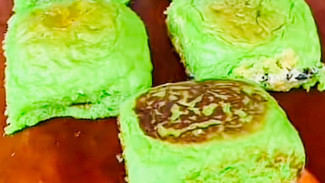 Ropang & Kukus Viral Kroya! Roti Pandan Homemade Empuk dengan Topping Melimpah Mulai 9 Ribu