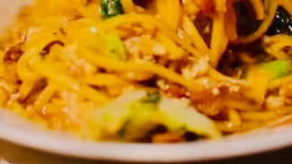 Bakmi Jawa Pak-Yi: Sensasi Bakmi Nyemek dan Nasi Goreng Smoky yang Bikin Nagih di Sumampir!