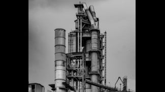 Konflik Jalan Tambang: 478 Pekerja Semen Gresik Rembang Dirumahkan