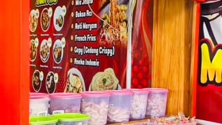 Seblak Mantap Mulai Rp 1.000-an di Nyeblak Mak Ping, Tempat Luas dengan View Sawah yang Adem!