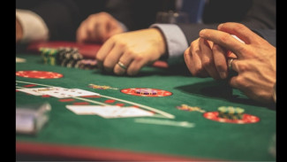 Kasino untuk Bayar Utang Negara 8 Ribu Triliun? Ide Gila atau Peluang Emas?