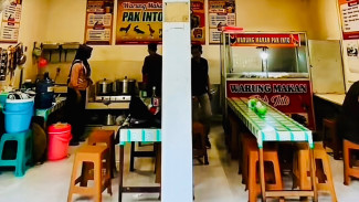 Makan Sepuasnya di Warung Terminal Bulupitu Purwokerto: Nasi Ambil Sendiri & Es Teh Gratis!
