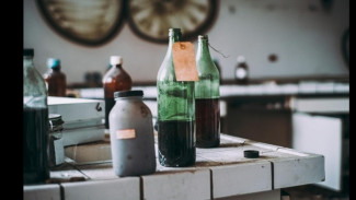 Putus Asa Ingin Sekolah, Gadis Cirebon Nekat Minum Pembersih Lantai