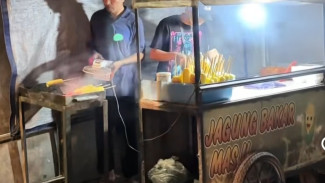 Jagung Bakar Mas U di Alun-Alun Purwokerto Bisa Jadi Rekomendasi Jajanan Kuliner Malam