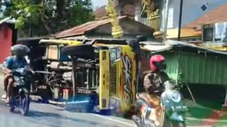Truk Bermuatan Pasir Terguling di Blambangan Banjarnegara, Diduga Akibat Patah As Roda