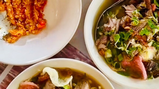 Soto Legendaris Bonjok Banyumas: Gurihnya Bikin Nagih!