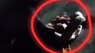 Kecelakaan Menimpa Seorang Ibu Bonceng Bayi di Pangkah Tegal, Diduga Tabrak Lari