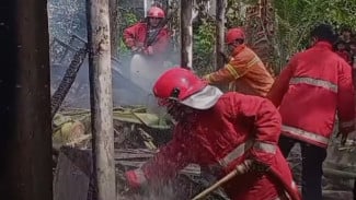 Evakuasi Damkar Banyumas, Kebakaran Gudang dan Dapur Rumah Milik Warga Patikraja