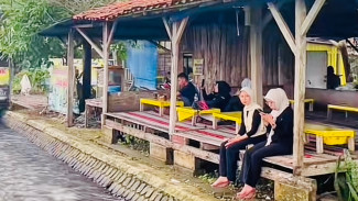 Pagi Hangat Bareng Kue Balok Kang Sute Banyumas, Bikin Nagih!