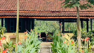 Ngopi Adem Rasa di Rumah Sendiri, Warung Kebon Selatan Banyumas Bikin Betah!