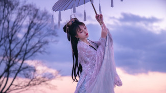 Aura Pemikat Alami! 5 Weton Wanita yang Bikin Pria Tak Berkutik