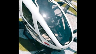 Uji Coba Berhasil! Taksi Terbang EHang 216s Bawa Penumpang Pertama di Langit Indonesia