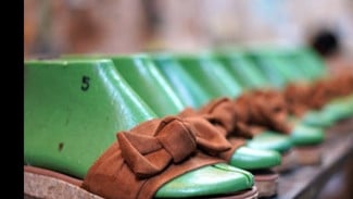 Pabrik PT Adonia Lebaksiu Tegal Geger! Puluhan Pekerja Kesurupan di Malam Keramat