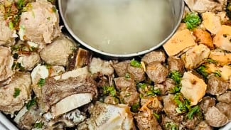 Pentol Dadikanca Viral Kini Hadir di Banyumas, Cuma 500 Perak!