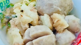 Bakso Full Gajih Harga Merakyat, Mulai 5 Ribu di Depan PT Indokores Purbalingga!