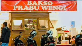 Bakso Prabu Wengi, Bakso Lesehan Malam Hari ala Prajurit, Cuma 15 Ribuan di Purwokerto!