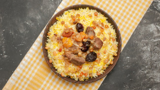 7 Rekomendasi Nasi Kebuli  di Purwokerto: Nikmatnya Sensasi Rempah Timur Tengah!