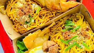 Mie Roket 8K! Mie Pedas Viral Kini Mendarat di Jatilawang, Banyumas