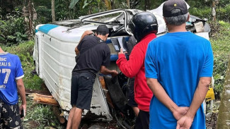 Mobil Travel Alami Kecelakaan di Jalur Tanjakan Sangkanayu Purbalingga, Makan Korban Meninggal