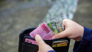 Kupas Tuntas 2 Weton Diprediksi Rezeki Tertinggi di Tahun 2025, Auto Sultan!