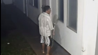 Terekam CCTV, Penjaga Kos Intip Bawah Pintu Sebelum Diplomat Arya Daru Ditemukan Tewas Dengan Wajah di Lakban