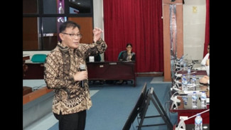 Bansos Dirombak! Hanya Lansia, Disabilitas, dan ODGJ yang Akan Dapat Bantuan Usai Banyak Penerima Main Judol