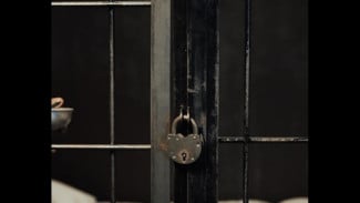 Wanita di Bone Pukul Lansia 75 Tahun Pakai Kayu, Diduga Tak Dibayar Setelah Berhubungan