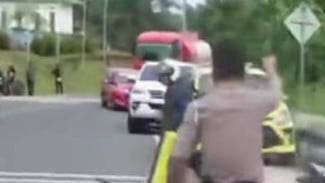 Pelaku Todong Sajam ke Polisi Bengkulu Saat Razia Ditangkap Setelah Kabur ke Kubangan Lumpur