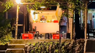 Ngopi Murah Sambil Nikmati Rel dan Bukit di Konexsi Kopi Kebasen Banyumas!