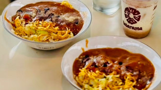 Ngafe Sambil Nikmati Mie Ongklok & Tempe Kemul di Balarama Ongklok & Coffee Sokaraja!