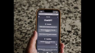 Lulus Kuliah Bingung Cari Kerja? Ini 5 Cara Cerdas Pakai ChatGPT!