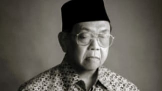 8 Ramalan Gus Dur yang Terbukti Nyata: Dari Soeharto Jatuh hingga Jokowi Presiden