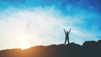 Sabar Dibalas Hoki! 7 Weton Ini Dihujat Terus Tapi Malah Jadi Orang Sukses dan Kaya Raya