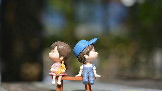 Weton Senin Kliwon 2025: Siap-Siap Kisah Cinta yang Mengguncang Perasaan