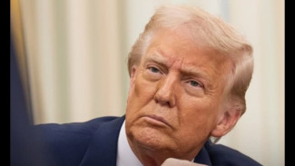 Kondisi Medis Donald Trump Terbongkar: Tangan Memar dan Kaki Bengkak Ini Penyebabnya