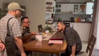 IBAM Tak Ditahan, Kejagung Pasang Gelang Pelacak untuk Tersangka Korupsi Laptop, Ini Alasannya