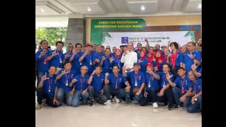 Bukan Ijazah, Jokowi Malah Reuni! Sindiran Pedas Rismon Sianipar Gegerkan Publik