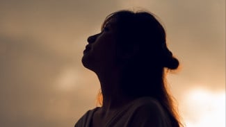 Weton Senin Kliwon: Bongkar Hari Naas & Kejayaan, Ini Pantangannya!